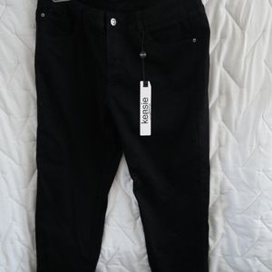 perfect NWT cropped black jeans